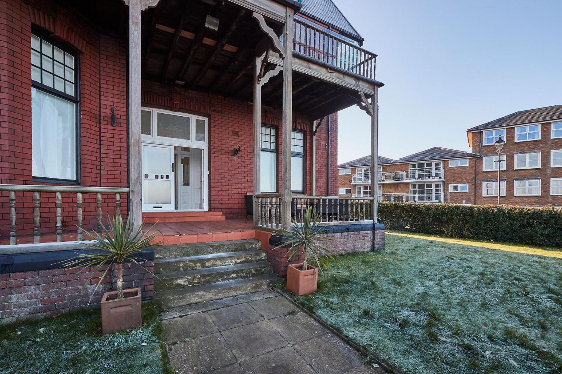Apartment Captain's Deck Balcony Perfectlysaltburn