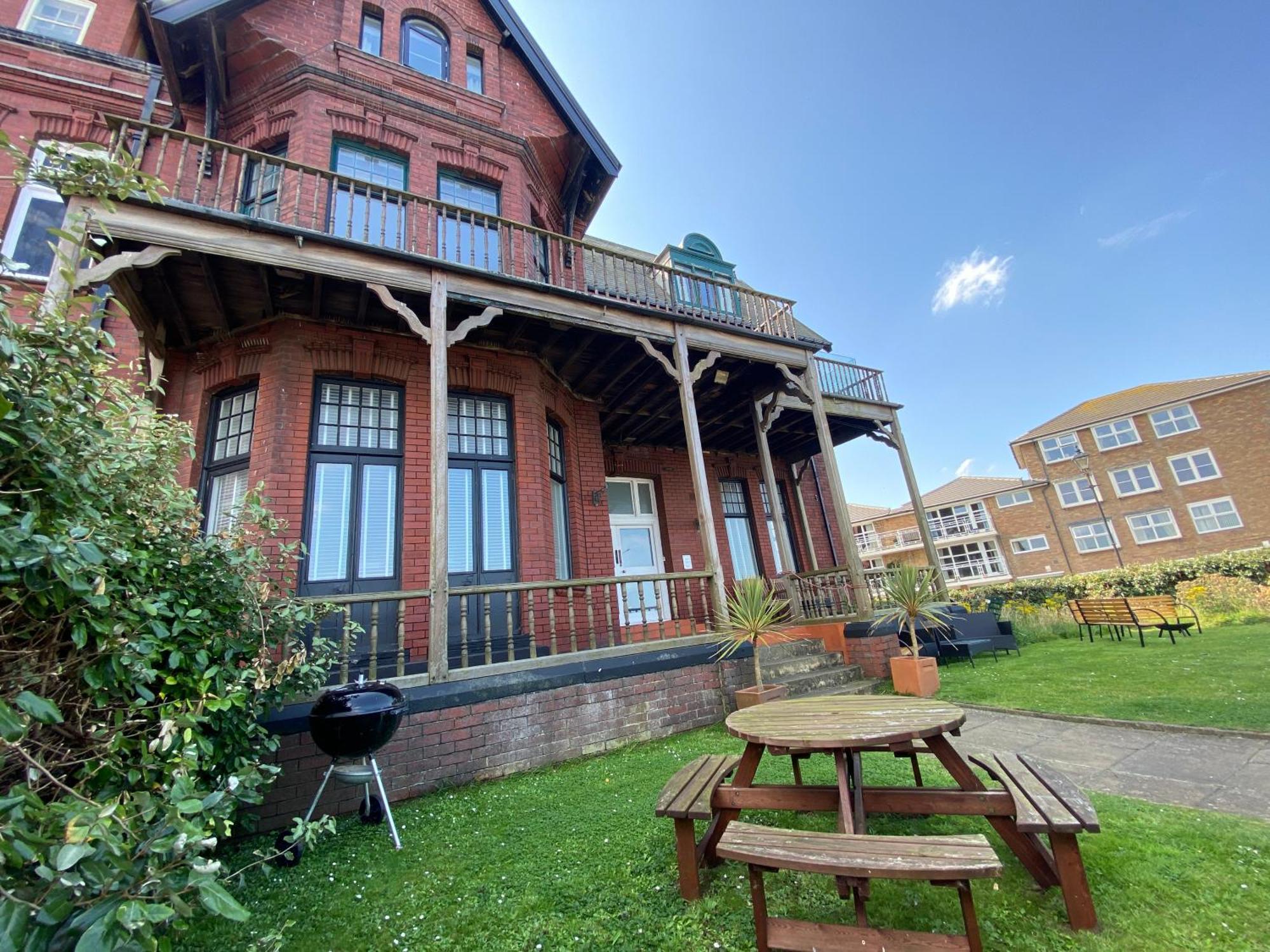 Apartment Captain's Deck Balcony Perfectlysaltburn Saltburn-by-the-Sea